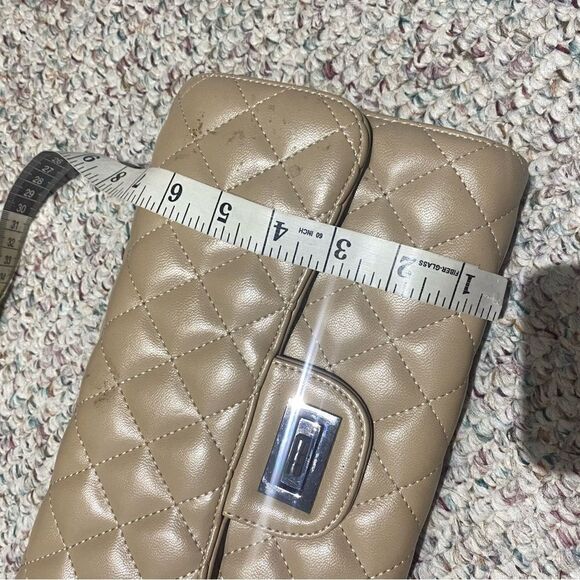 Sergio Feretti Beige Leather Quilted Crossbody Bag Womens - Picture 3 of 7